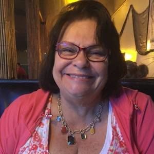 Meet your Posher, Liz